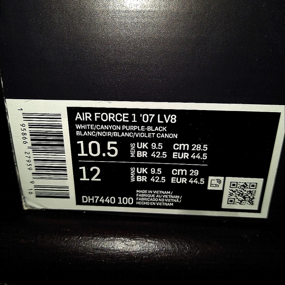 COPY - Mens Hoops AF1s - Picture 2 of 7